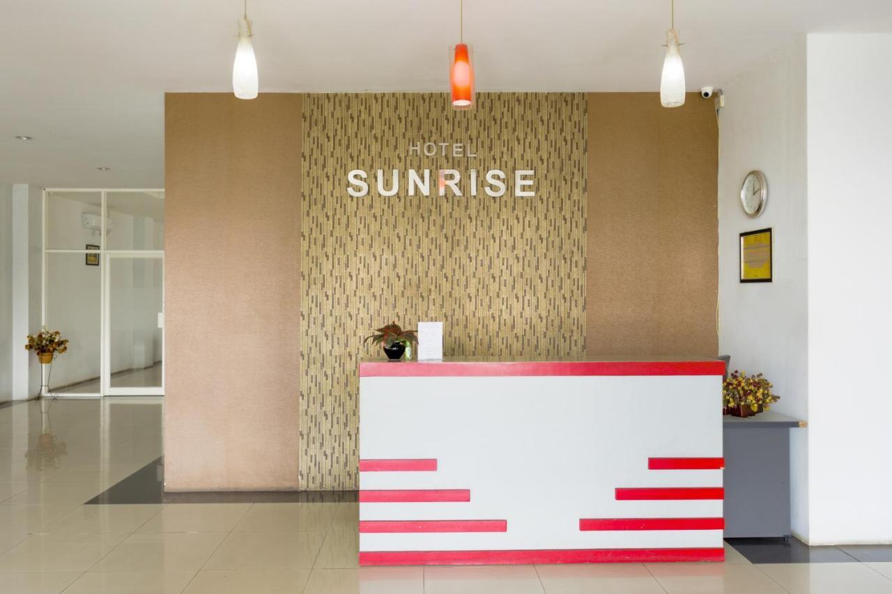 Oyo 3343 Sunrise Hotel Banjarbaru Εξωτερικό φωτογραφία